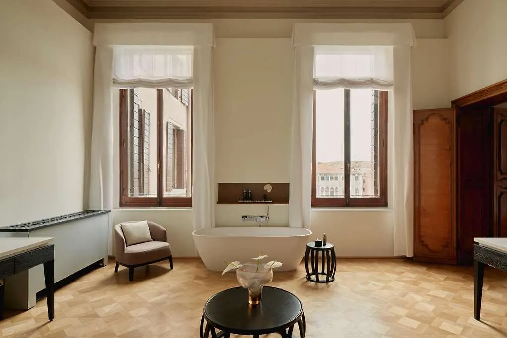 Aman Venice 5*,